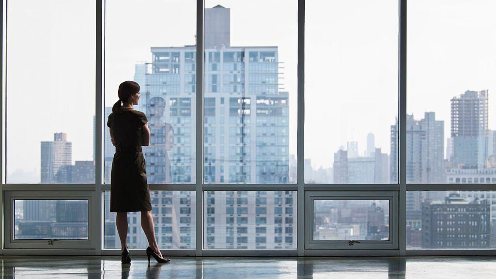 gayrimenkul danışmanlığını kariyer seçen kadın